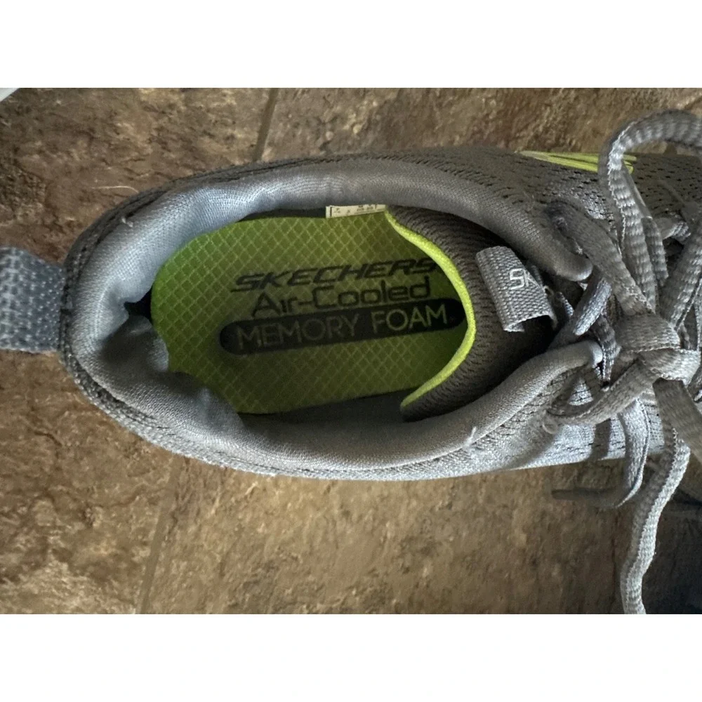Skechers Air Cooled‎ Memory Foam Boys Athletic Shoes Gray Neon Size 5